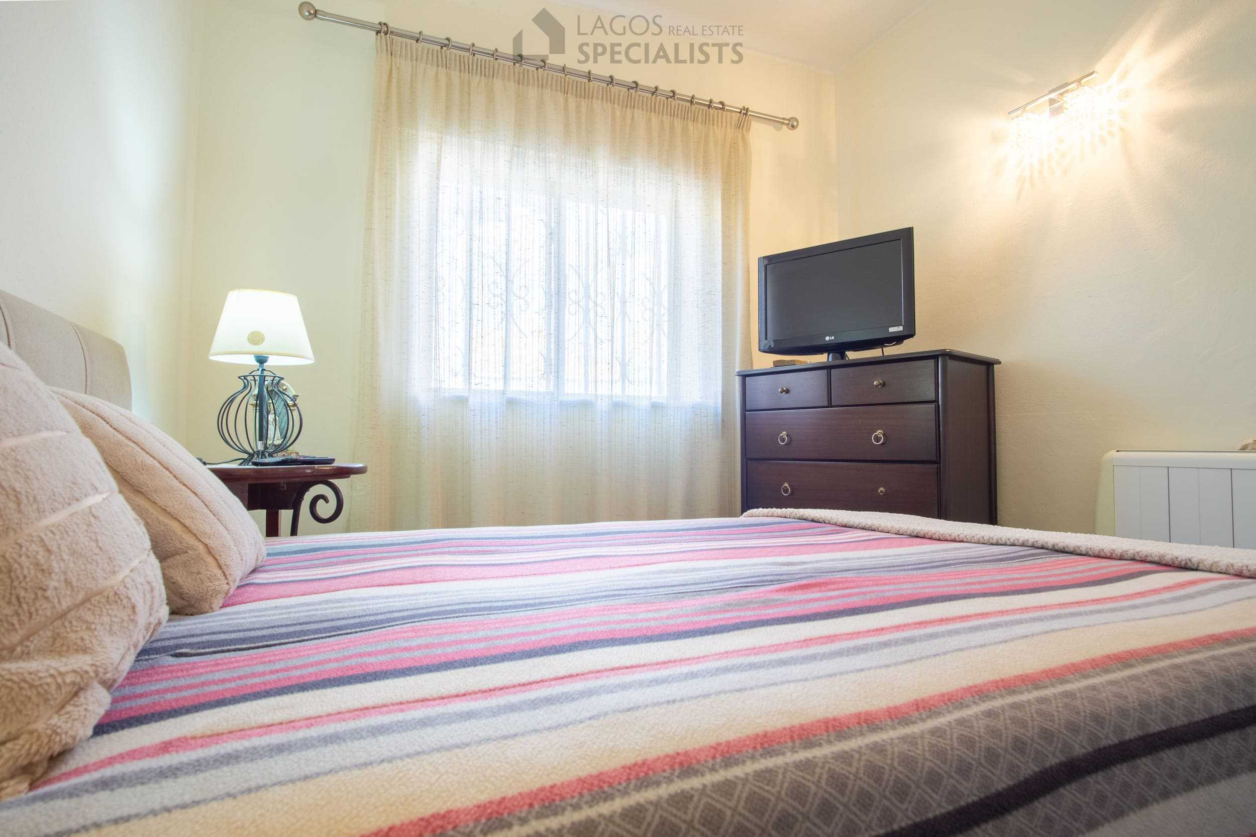 lagos-townhouse-for-sale-bedroom-double-bed