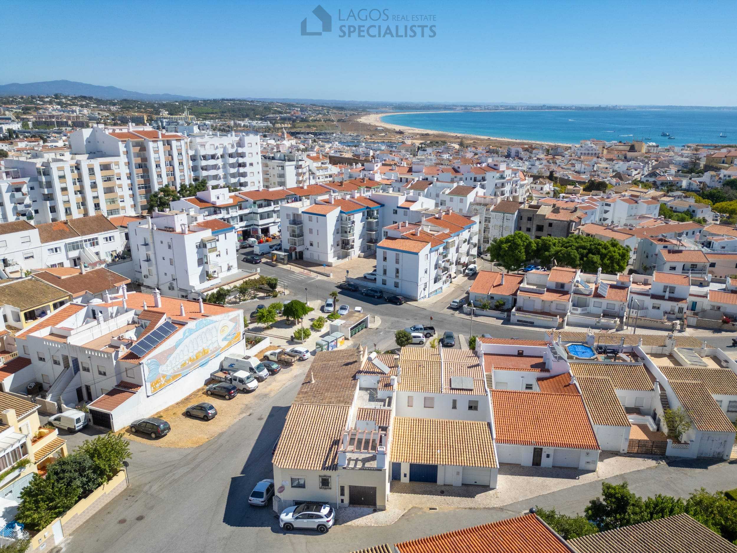 lagos-townhouse-for-sale-drone-panorama-lagos