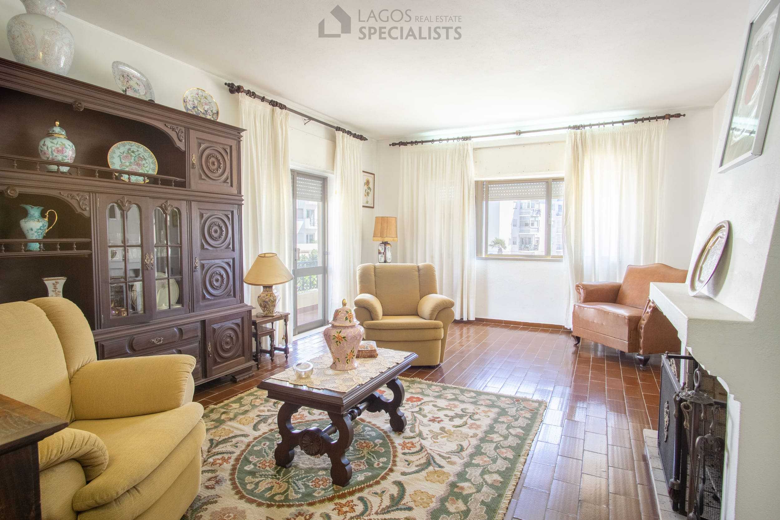 lagos-townhouse-for-sale-living-room