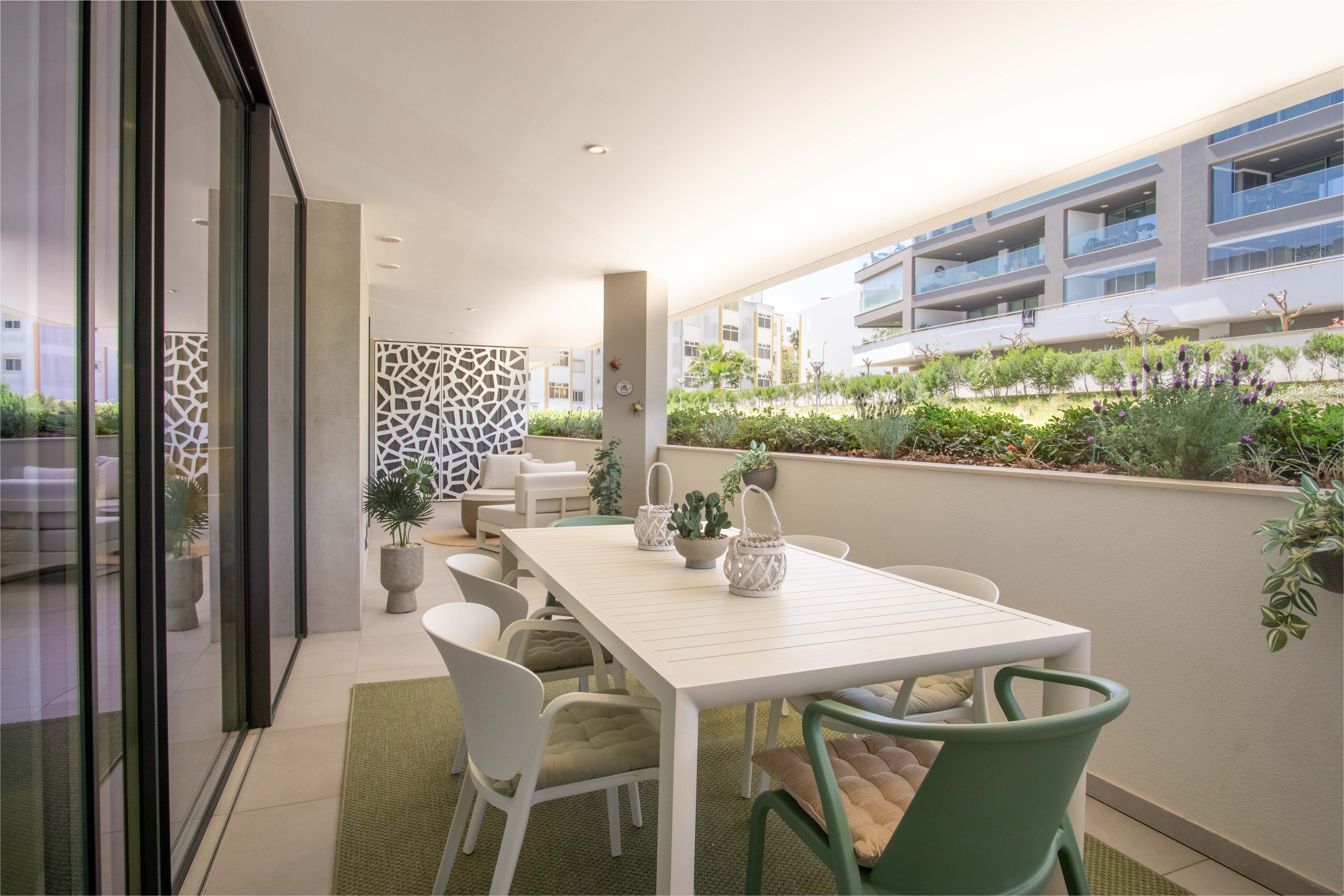 Luxury 2-Bedroom Apartment for Sale in Lagos, Algarve | 596,000€