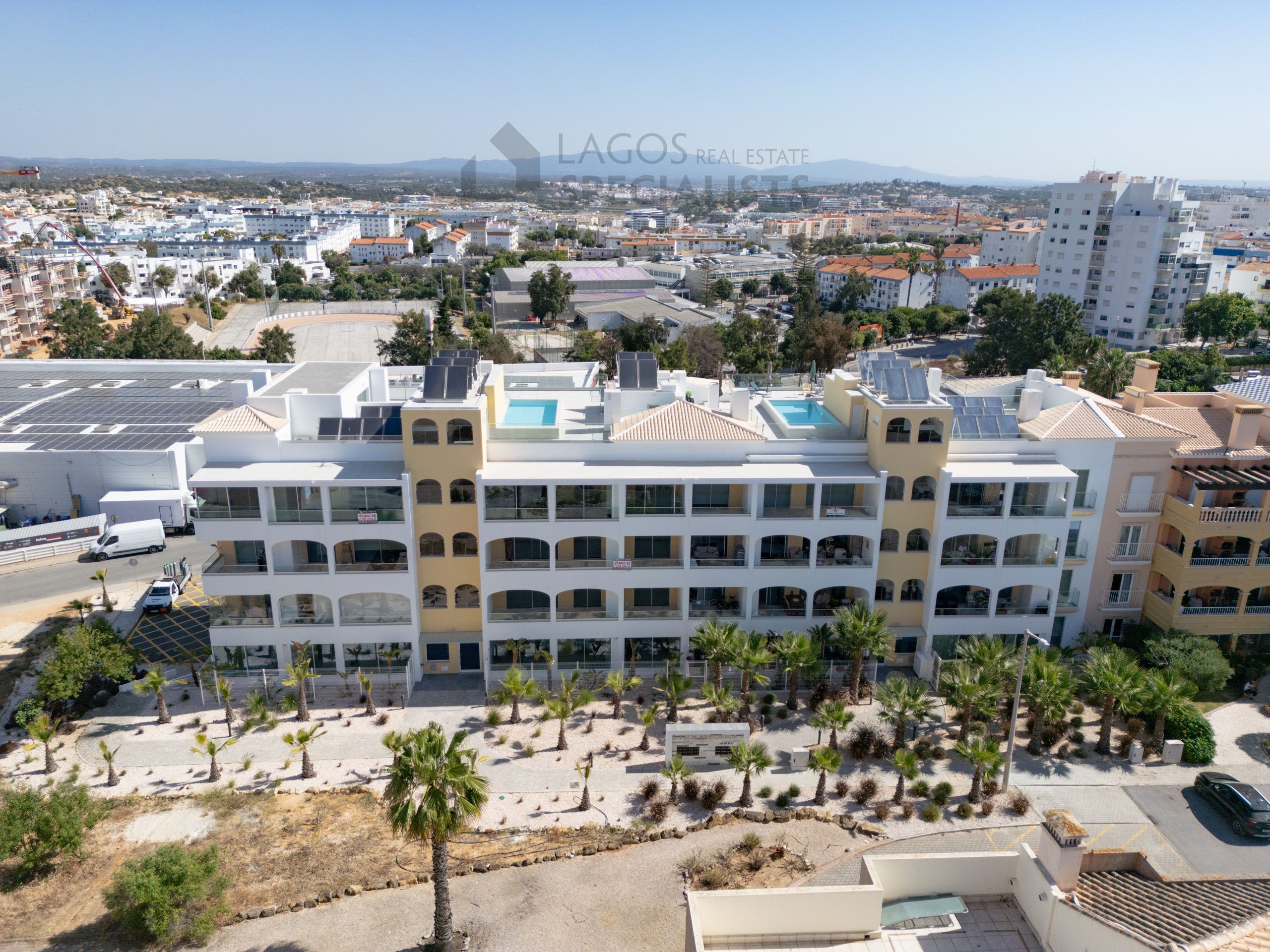Lago-Real-Estate-Specialists-Lagos-Portugal-2-bedroom-apartment-LB2552-1