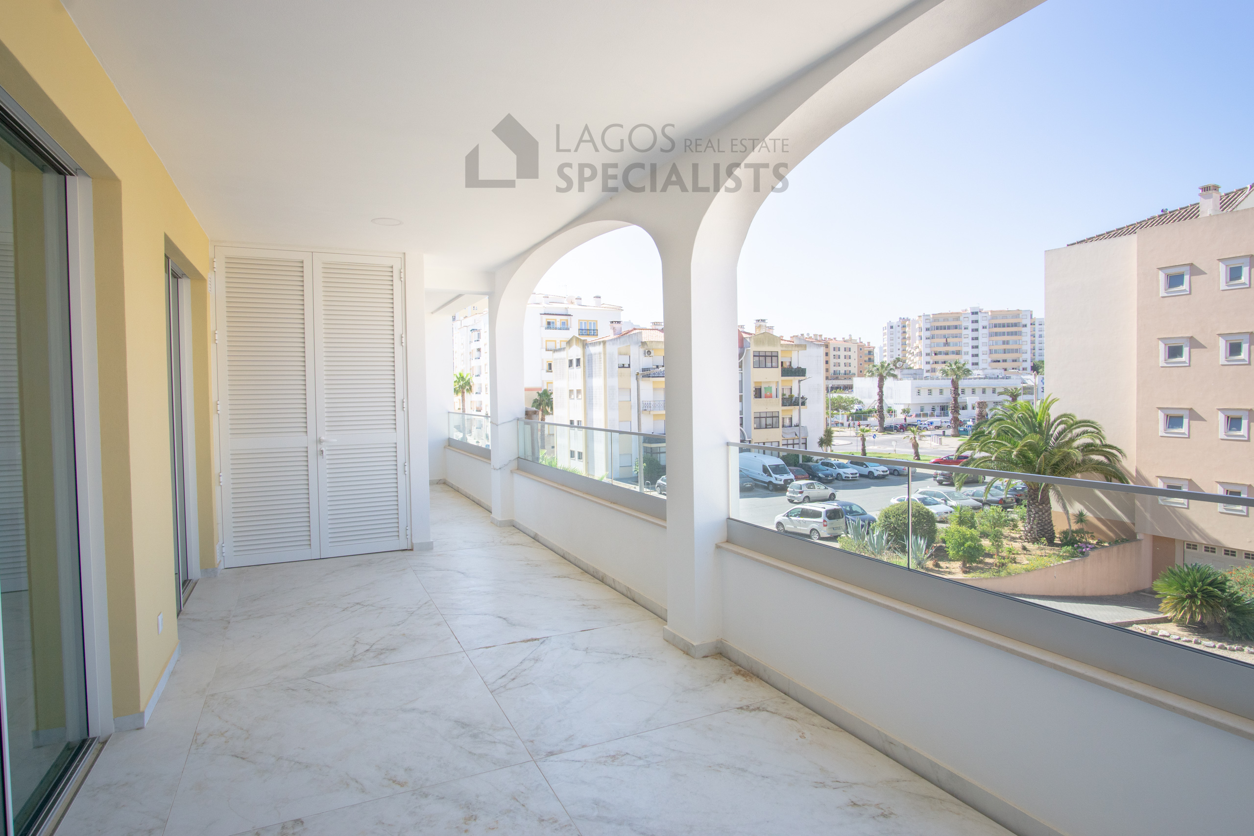 Lago-Real-Estate-Specialists-Lagos-Portugal-2-bedroom-apartment-LB2552-21