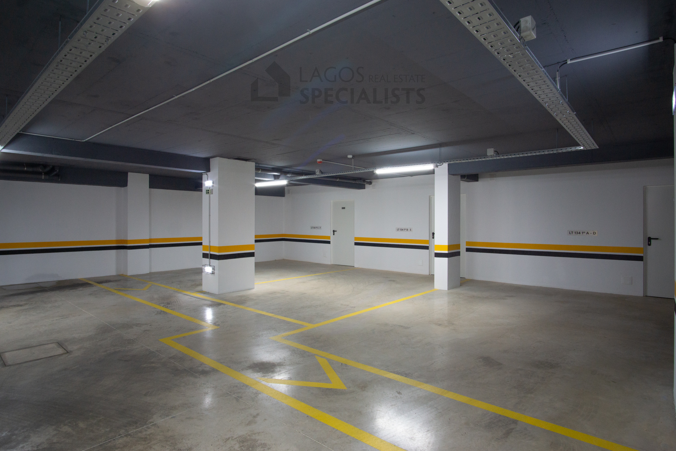 Lago-Real-Estate-Specialists-Lagos-Portugal-2-bedroom-apartment-LB2552-25