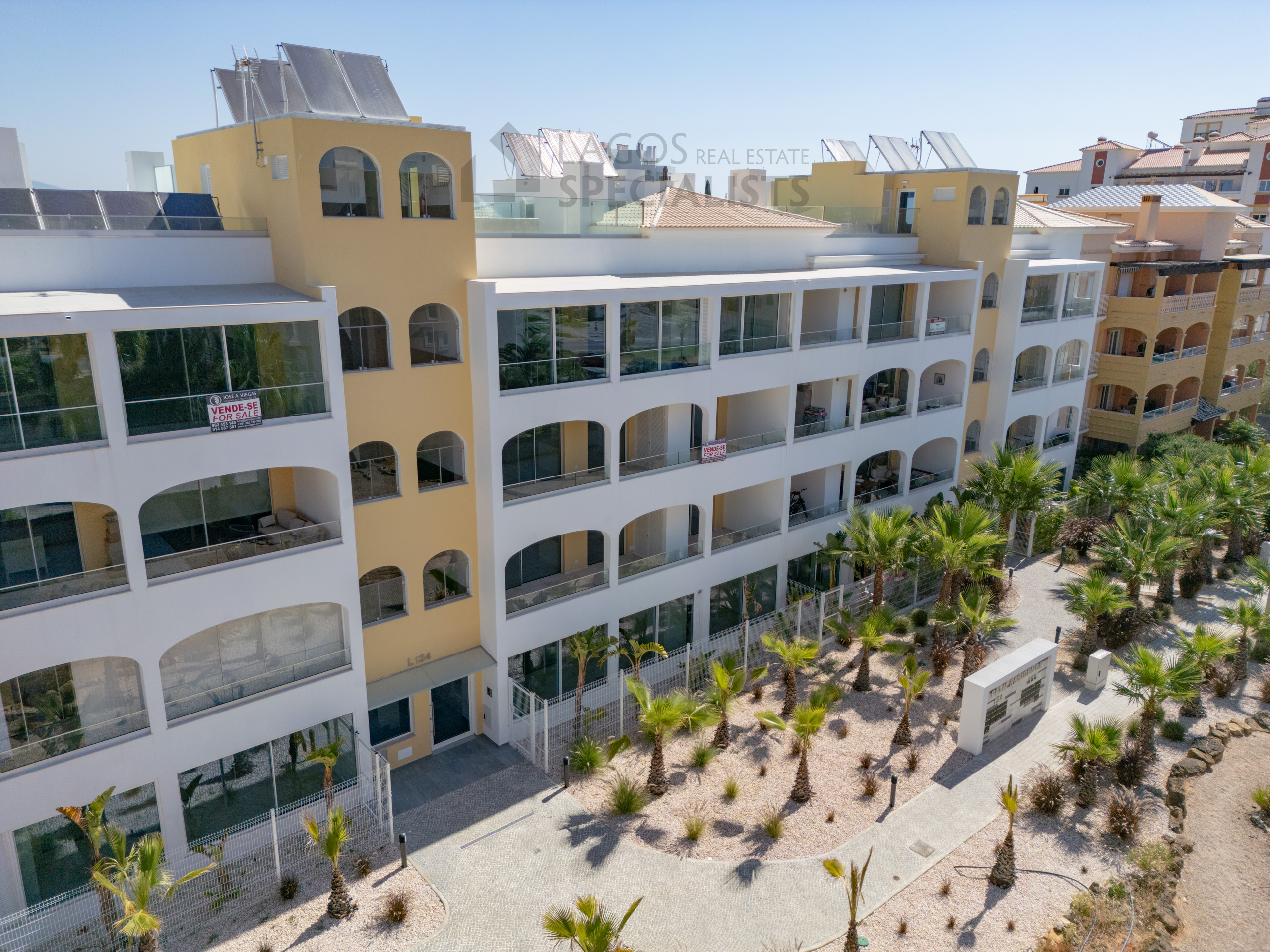 Lago-Real-Estate-Specialists-Lagos-Portugal-2-bedroom-apartment-LB2552-7