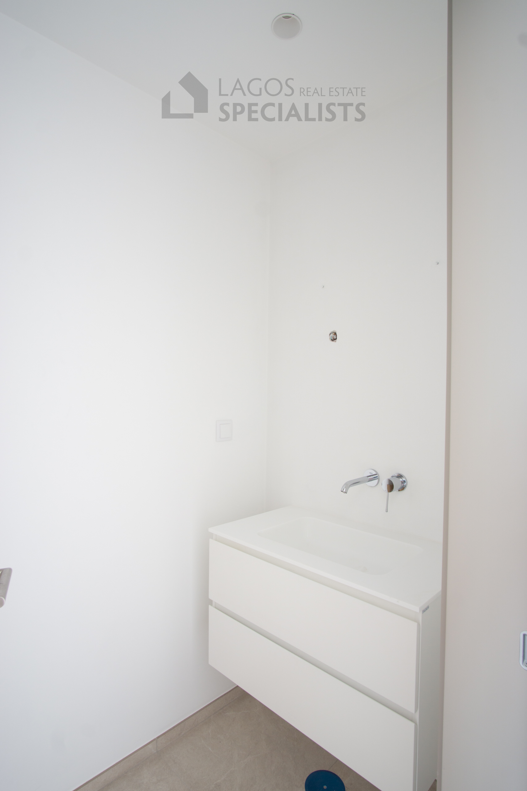 Lago-Real-Estate-Specialists-Lagos-Portugal-3-bedroom-townhouse-LB2533-23