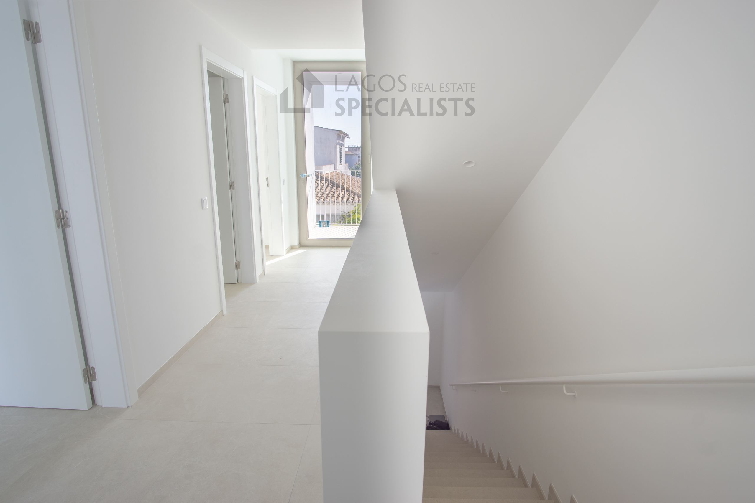 Lago-Real-Estate-Specialists-Lagos-Portugal-3-bedroom-townhouse-LB2533-24