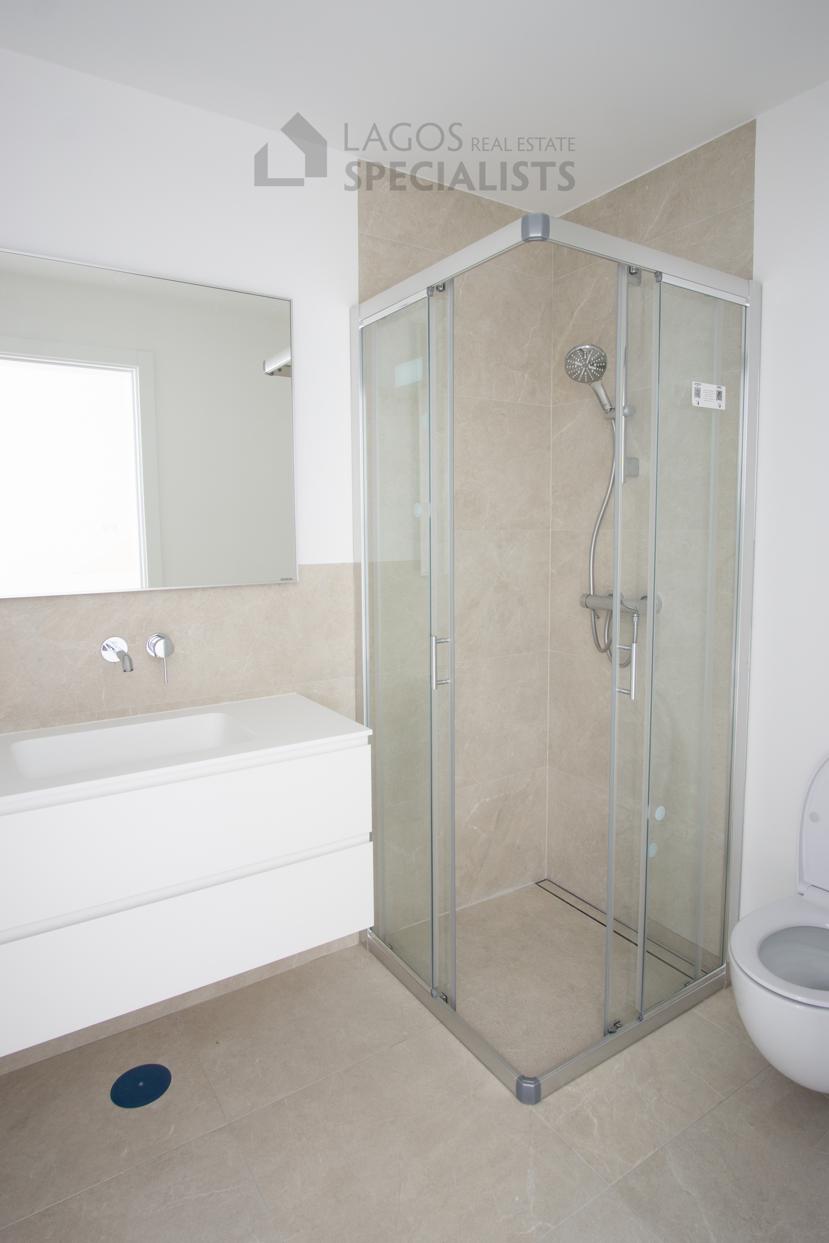 Lago-Real-Estate-Specialists-Lagos-Portugal-3-bedroom-townhouse-villaD-LB2533-18
